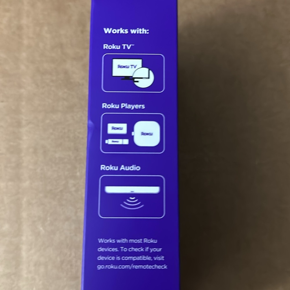 Roku Voice Remote Pro Rechargeable Netflix AppleTV+ Disney+ Paramount+ Brand New - Picture 4 of 4